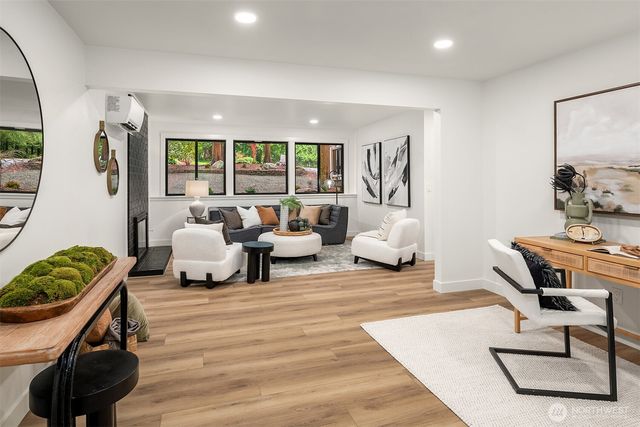 8107 214th Place SE, Woodinville, WA 98072