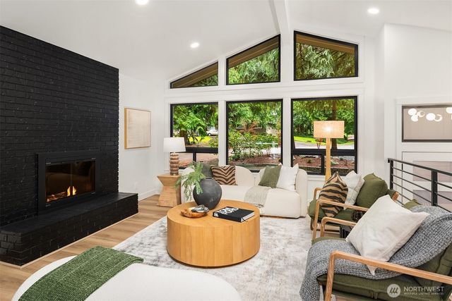 8107 214th Place SE, Woodinville, WA 98072