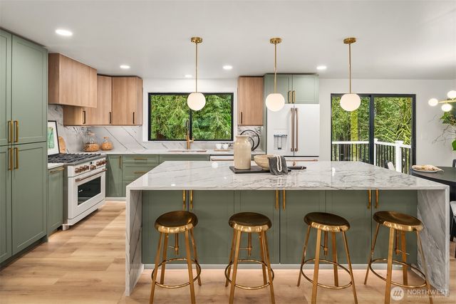 8107 214th Place SE, Woodinville, WA 98072