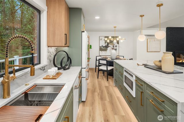 8107 214th Place SE, Woodinville, WA 98072