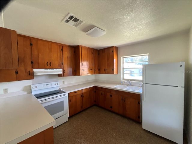 12455 SE 138TH AVENUE, Ocklawaha, FL 32179