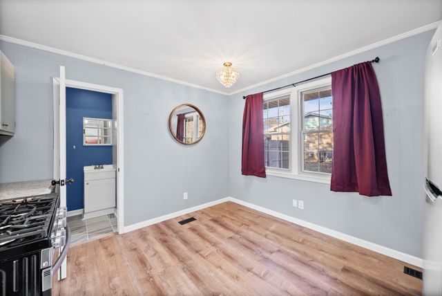 1412 Honeysuckle Dr, Hopkinsville, KY 42240