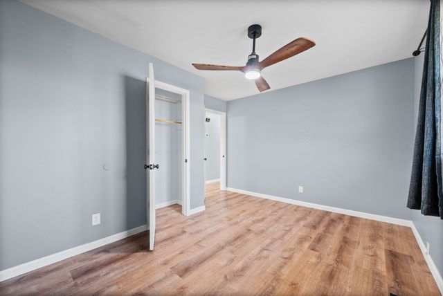 1412 Honeysuckle Dr, Hopkinsville, KY 42240