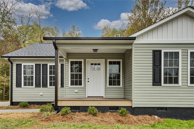2485 Low Bridge Road, Liberty, NC 27298