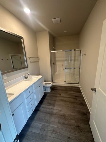 2509 N 8th Avenue E, Newton, IA 50208