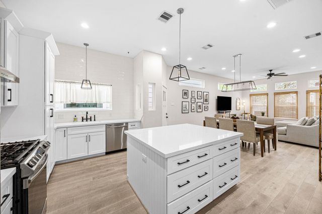 317 Sikes Street, Houston, TX 77018