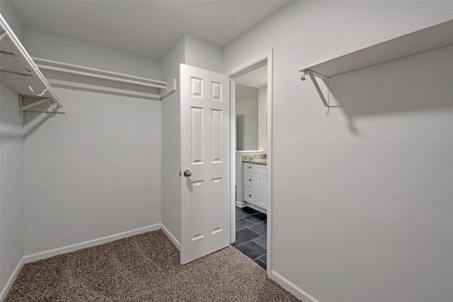 1209 W Castlewood Avenue, Friendswood, TX 77546