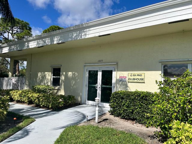 11170 SE Sea Pines Circle, Hobe Sound, FL 33455