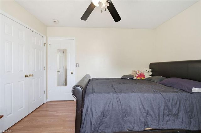 2545 Stratford Lake Road, Winston-salem, NC 27103
