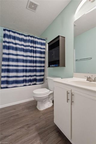 2545 Stratford Lake Road, Winston-salem, NC 27103