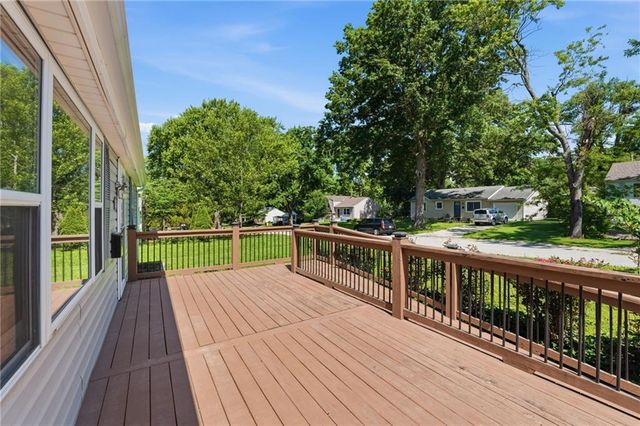 205 Eldorado Drive, Belton, MO 64012