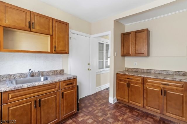 102 Lincoln St, Montclair Twp., NJ 07042