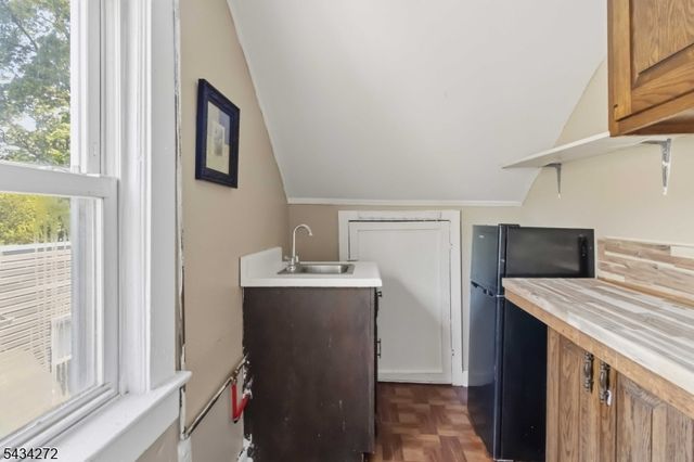 102 Lincoln St, Montclair Twp., NJ 07042