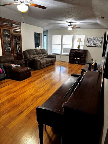 10802 Grand Teton Dr, Corpus Christi, TX 78410