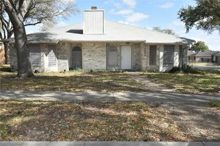 10802 Grand Teton Dr, Corpus Christi, TX 78410