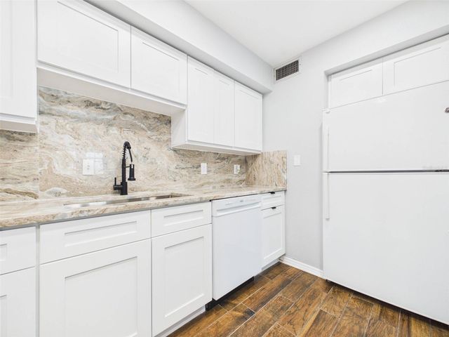 2415 W JETTON AVENUE, Tampa, FL 33629
