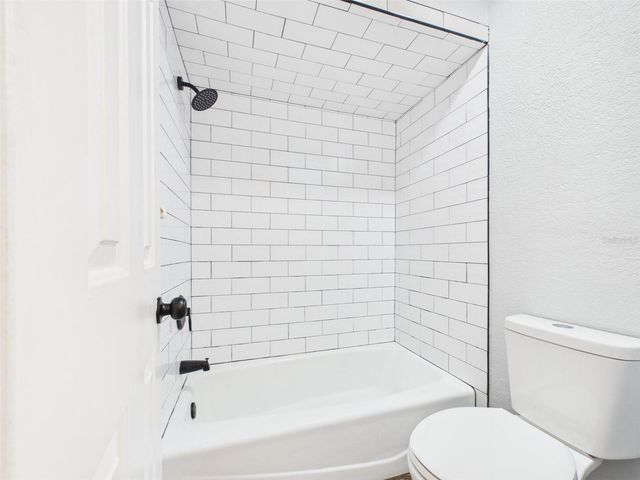 2415 W JETTON AVENUE, Tampa, FL 33629