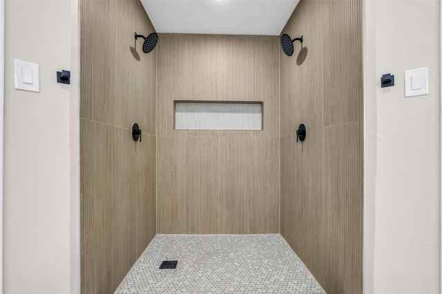 2123 N Fountain Valley Drive, Missouri City, TX 77459