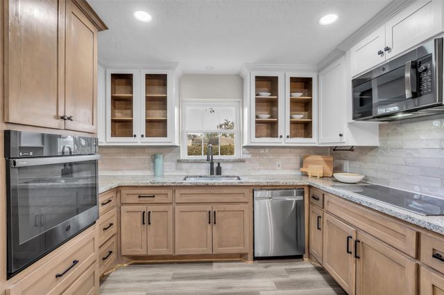 2123 N Fountain Valley Drive, Missouri City, TX 77459