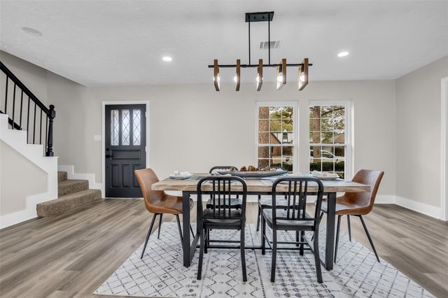 2123 N Fountain Valley Drive, Missouri City, TX 77459