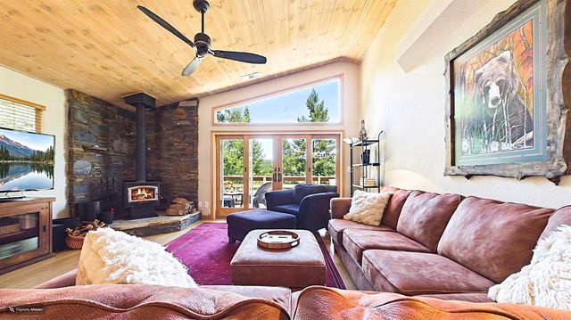 116 Splash Dam Way, Arnold, CA 95223