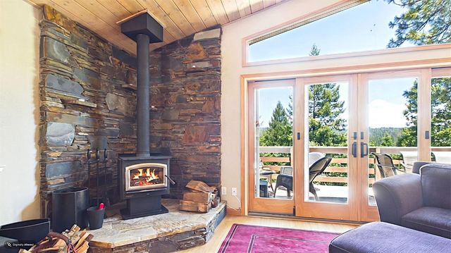 116 Splash Dam Way, Arnold, CA 95223