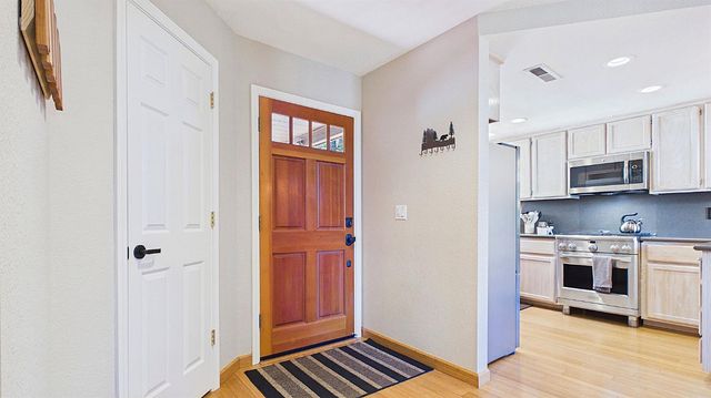 116 Splash Dam Way, Arnold, CA 95223
