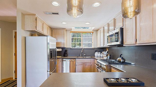116 Splash Dam Way, Arnold, CA 95223