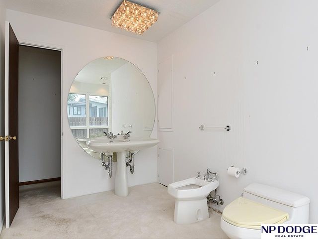 4725 N 103rd Street, Omaha, NE 68134
