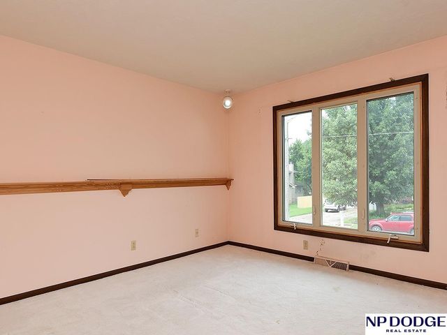 4725 N 103rd Street, Omaha, NE 68134