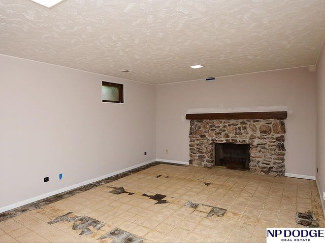 4725 N 103rd Street, Omaha, NE 68134