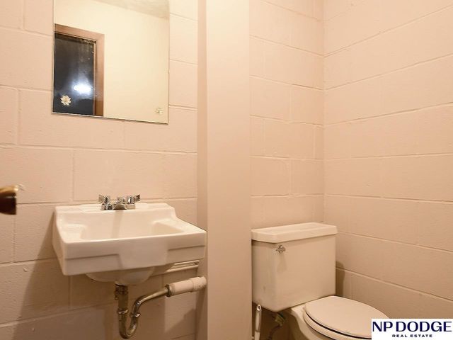 4725 N 103rd Street, Omaha, NE 68134