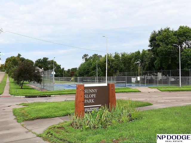 4725 N 103rd Street, Omaha, NE 68134