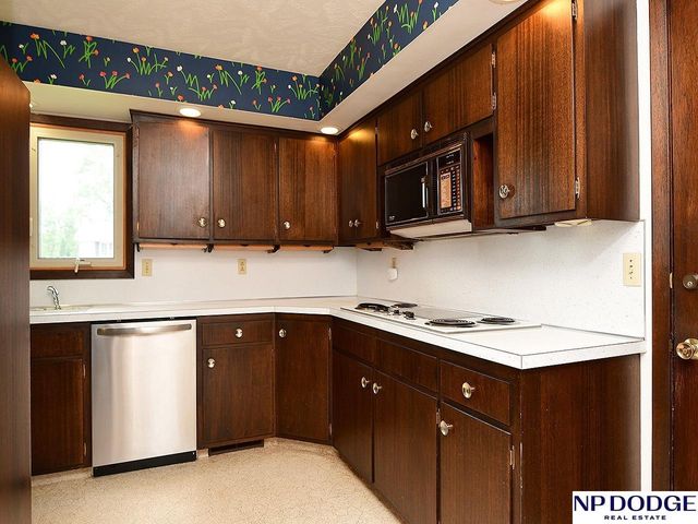 4725 N 103rd Street, Omaha, NE 68134