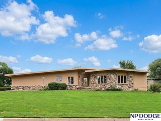 4725 N 103rd Street, Omaha, NE 68134
