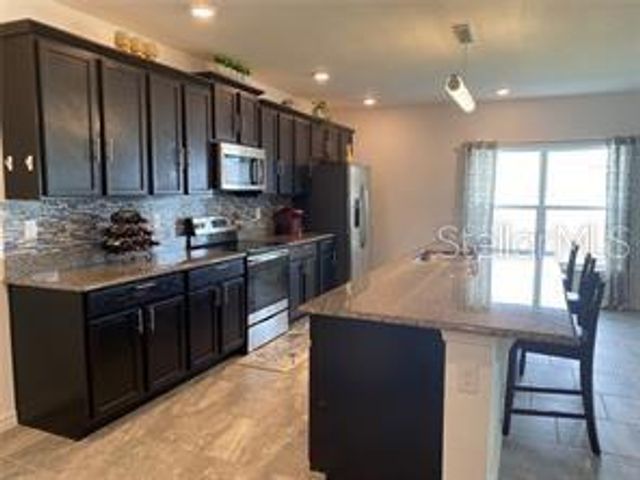 247 SPARROW HAWK DRIVE, Groveland, FL 34736