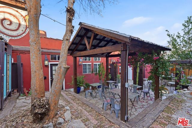 5371 Alhambra Avenue, Los Angeles, CA 90032