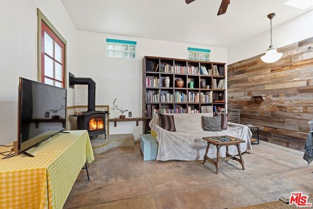 5371 Alhambra Avenue, Los Angeles, CA 90032