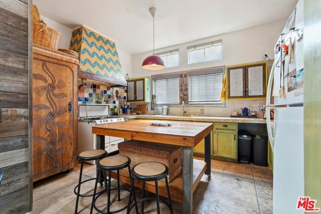 5371 Alhambra Avenue, Los Angeles, CA 90032