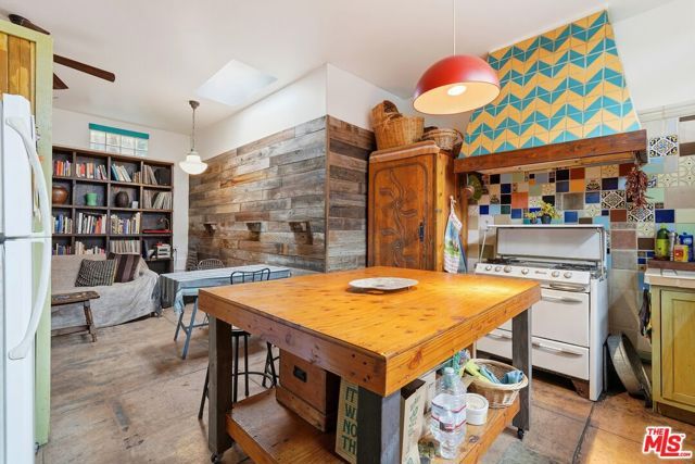 5371 Alhambra Avenue, Los Angeles, CA 90032