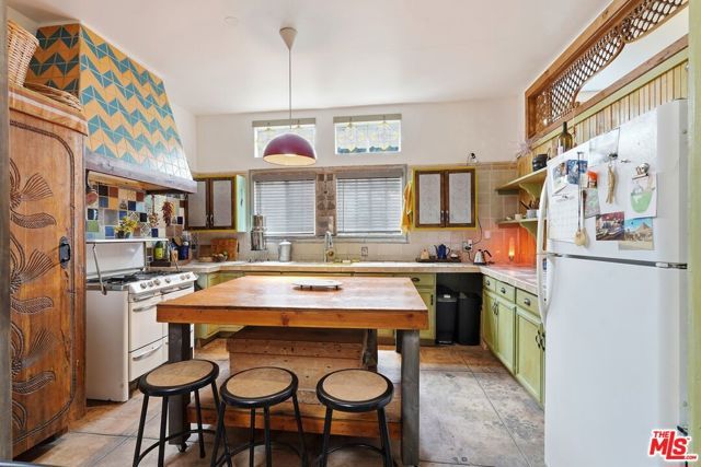 5371 Alhambra Avenue, Los Angeles, CA 90032