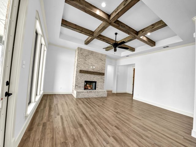 10016 Valley Oak Way, Springtown, TX 76082