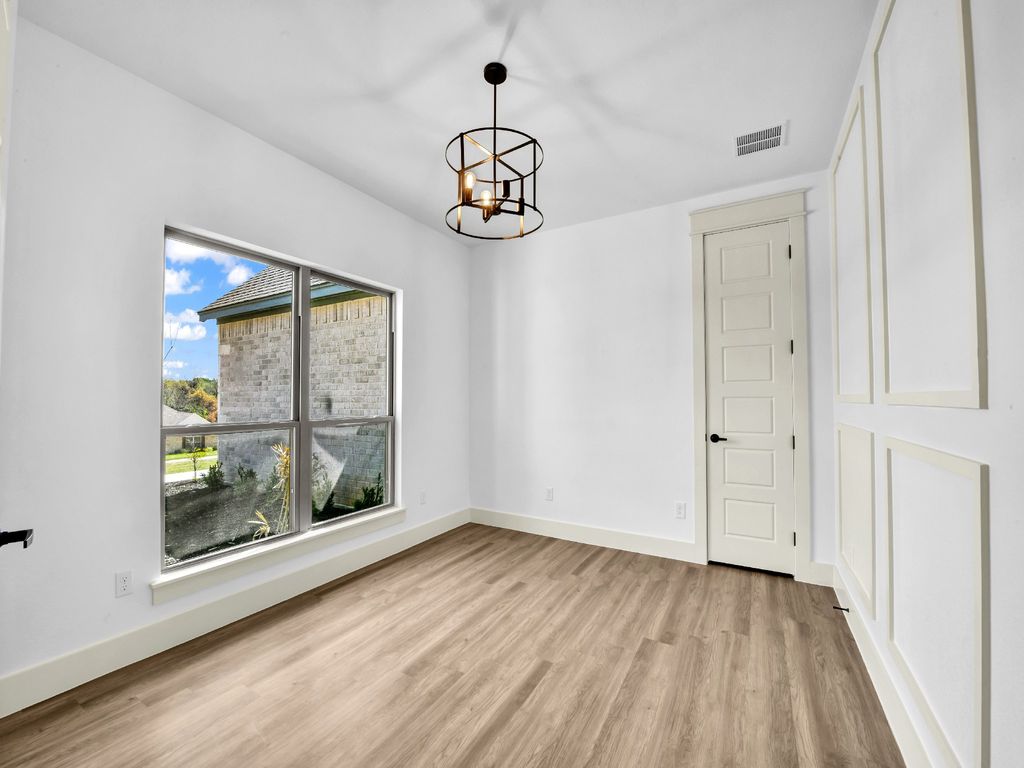 10016 Valley Oak Way, Springtown, TX 76082 — photo 4