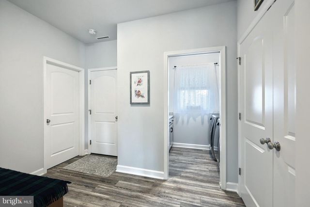 15 ONYX RD, New Oxford, PA 17350