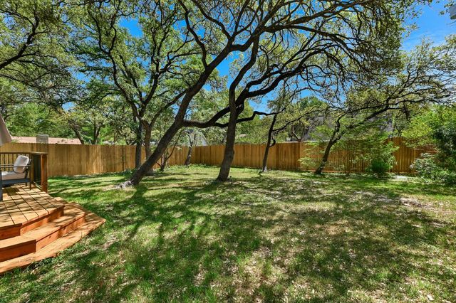 9405 Shady Oaks DR, Austin, TX 78729