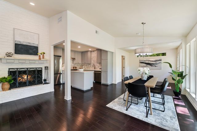 9405 Shady Oaks DR, Austin, TX 78729