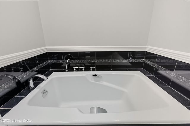 3407 Fayette Ave, Louisville, KY 40213