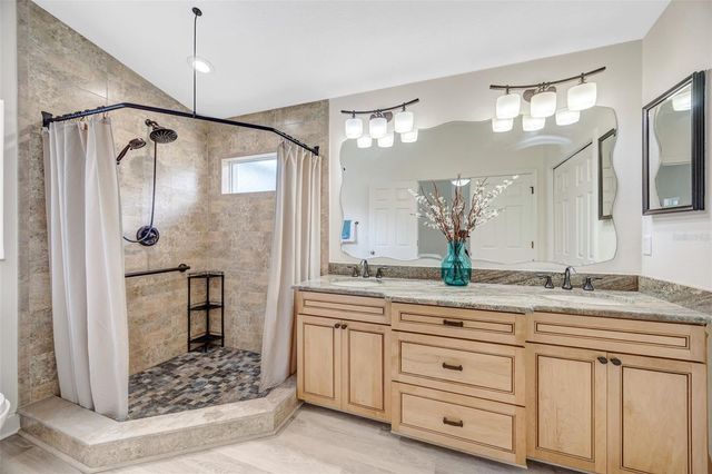 3015 FOLKLORE DRIVE, Valrico, FL 33596