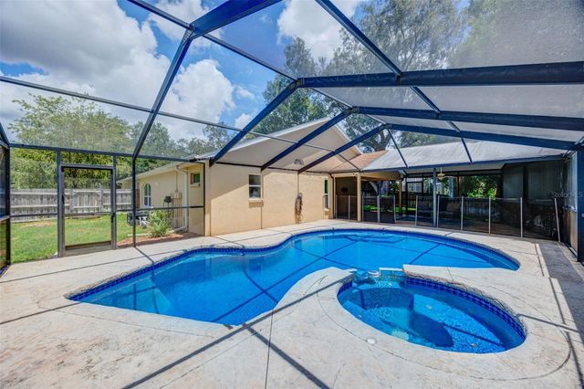 3015 FOLKLORE DRIVE, Valrico, FL 33596
