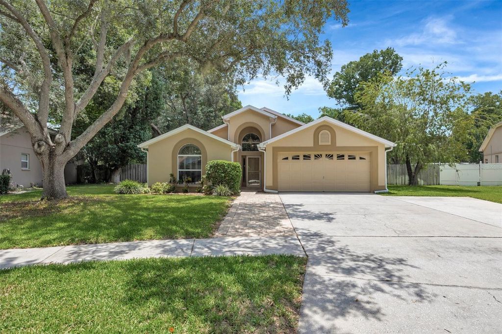 3015 FOLKLORE DRIVE, Valrico, FL 33596